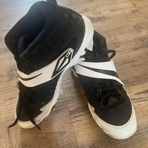Nike FastFlex Baseball Cleats Size 2Y